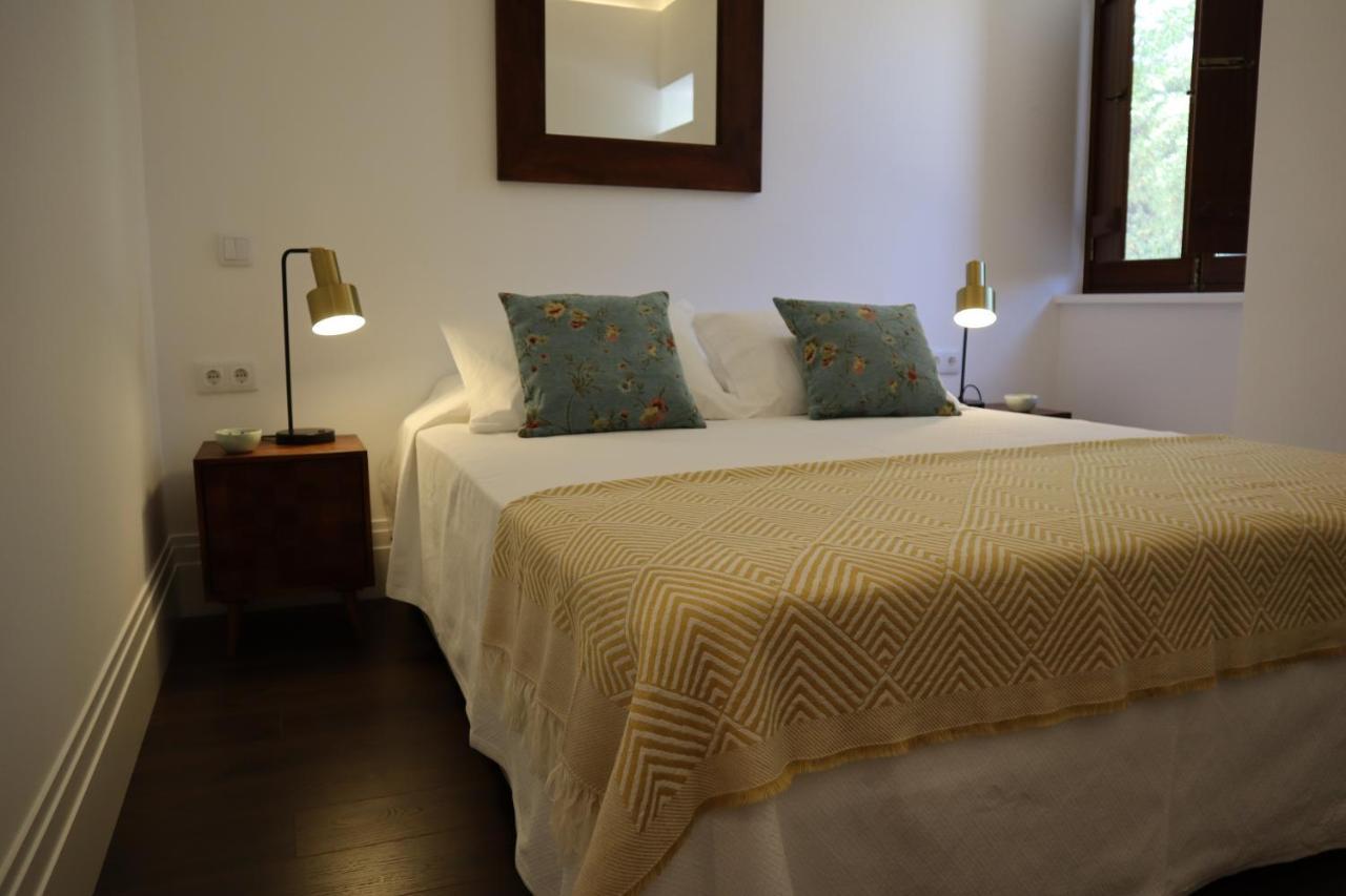 Os Agostos Bed & Breakfast Ngoại thất bức ảnh