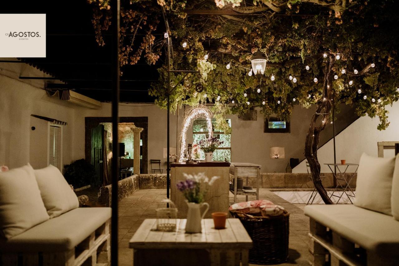 Os Agostos Bed & Breakfast Ngoại thất bức ảnh
