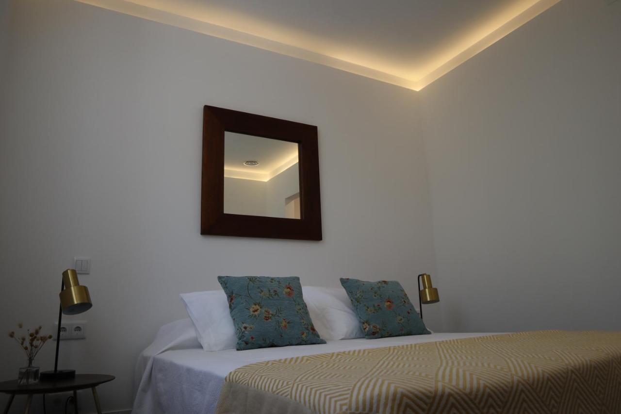 Os Agostos Bed & Breakfast Ngoại thất bức ảnh