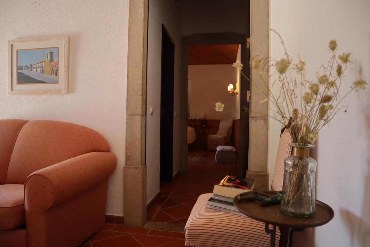 Os Agostos Bed & Breakfast Ngoại thất bức ảnh