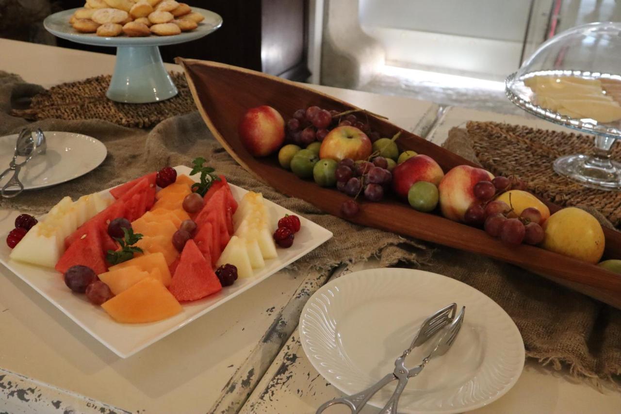 Os Agostos Bed & Breakfast Ngoại thất bức ảnh